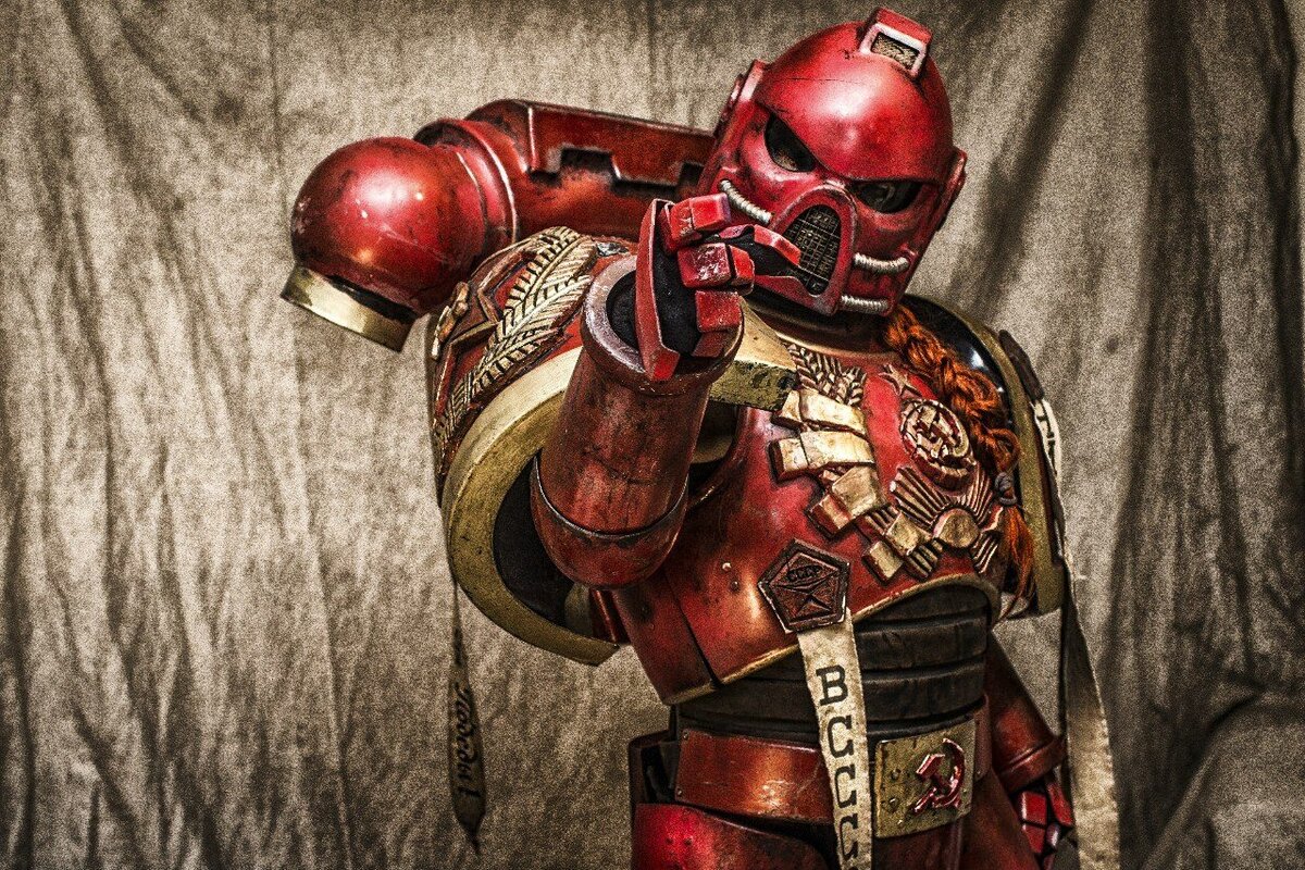 Warhammer 40000: Cosplay Астартес прямиком из СССР.