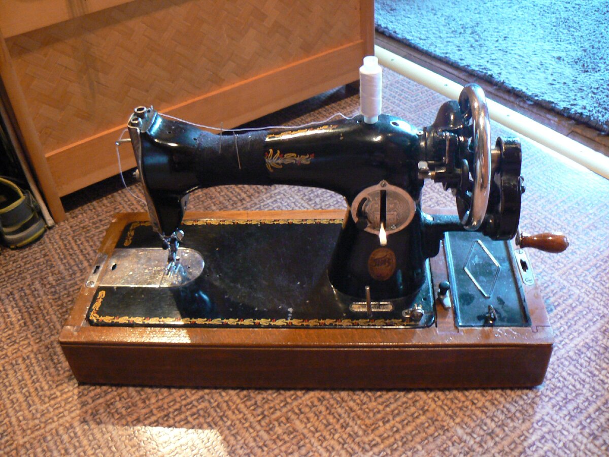 Швейная машина, Главная – поиск на Интернет-аукционе thebestterrier.ru
