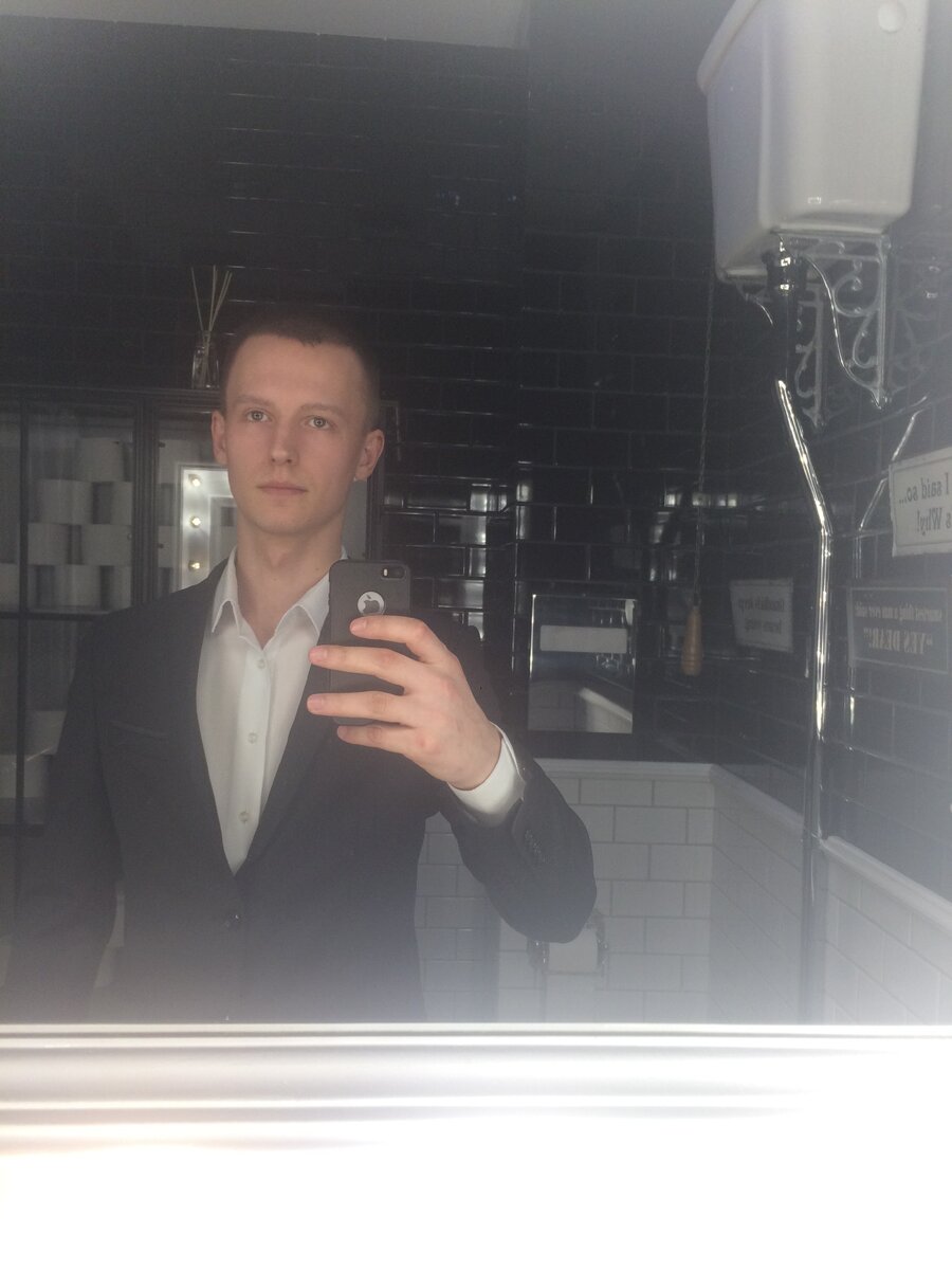 Меня зовут Олег 