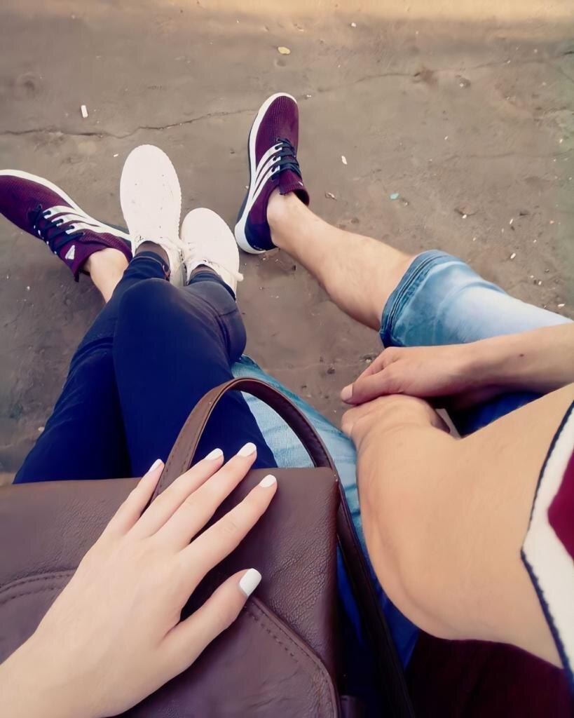 Приятно находиться с родным тебе человеком. 