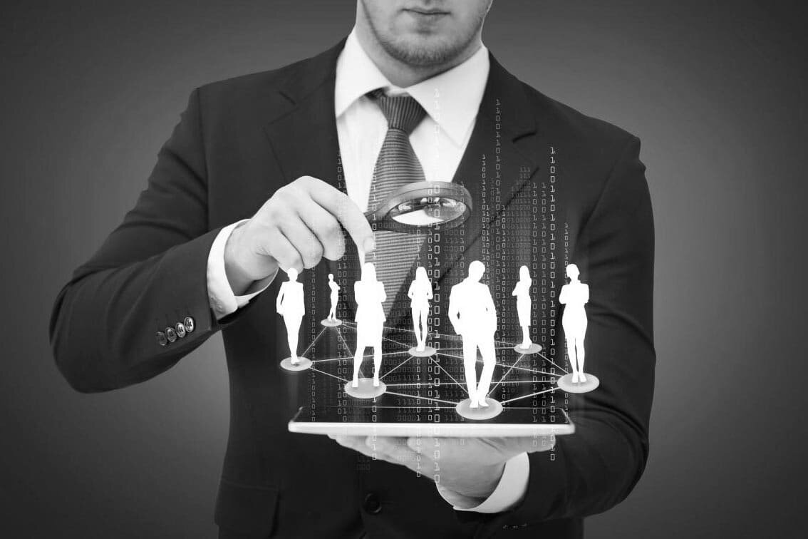 Плюс работы в интернете – практически всё поддаётся оценке, аналитике. Возможности безграничны или ограничены всего лишь бюджетом.