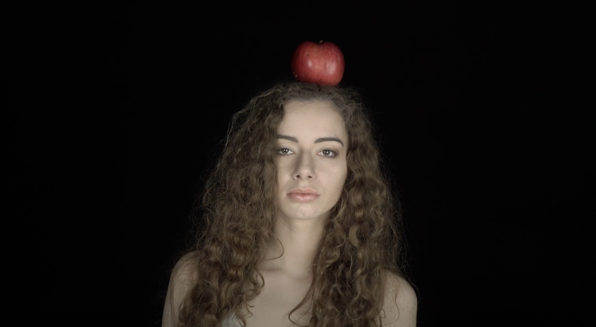 Кадр из клипа «Другое дело» — «Я хочу сказать»