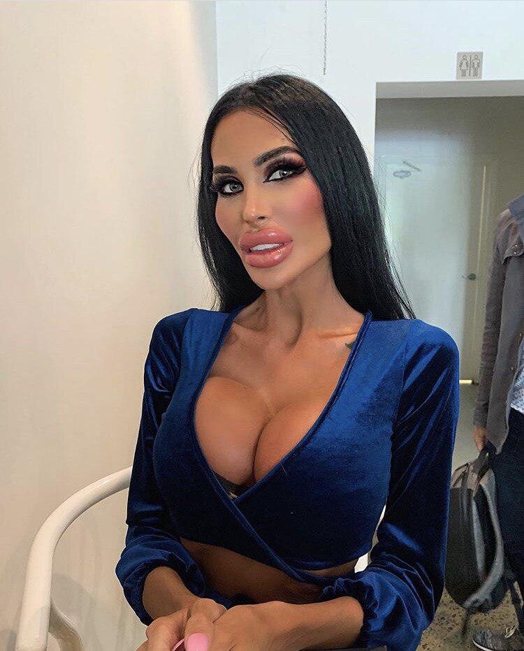 Новая девушка-barbie Тара фото @tara_jane3