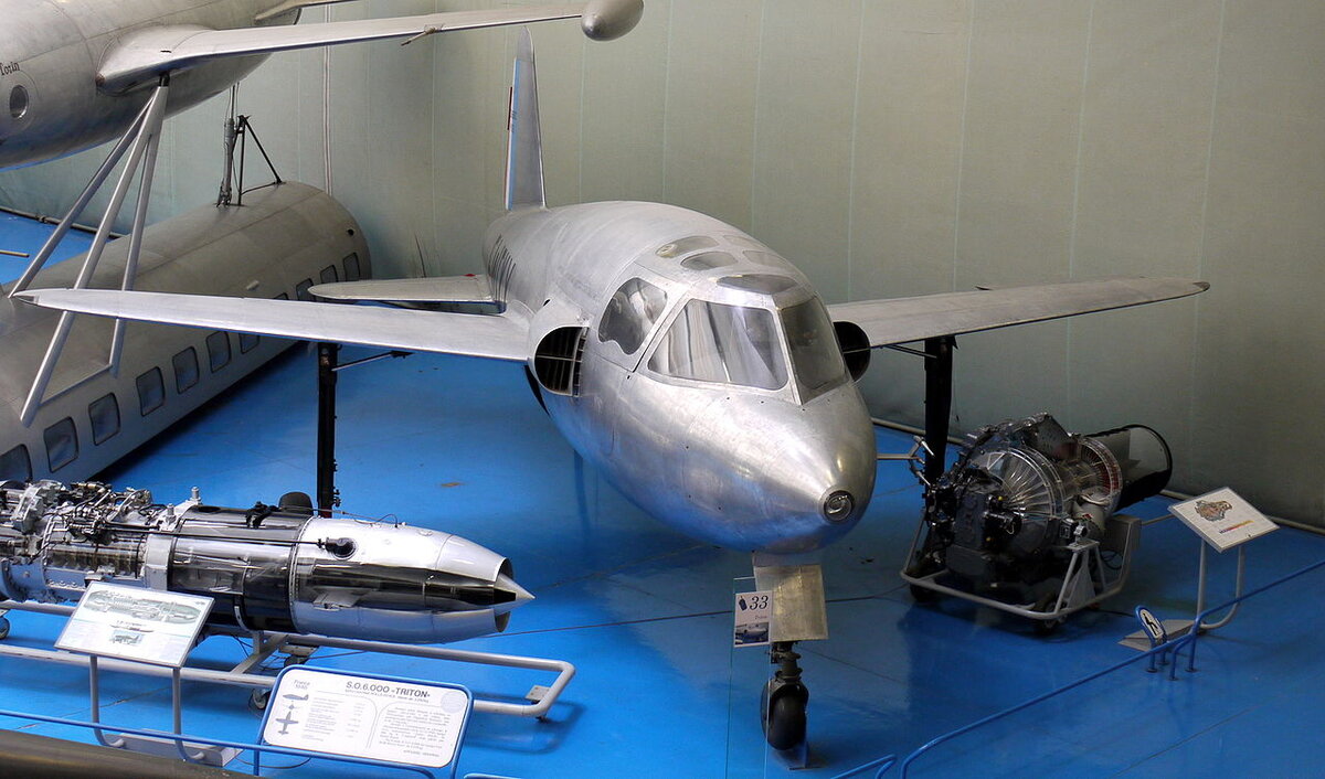 Музей Ле-Бурже. Самолет SO.6000 Triton, двигатели Junkers Jumo 004-B2 и Rolls-Royce Nene