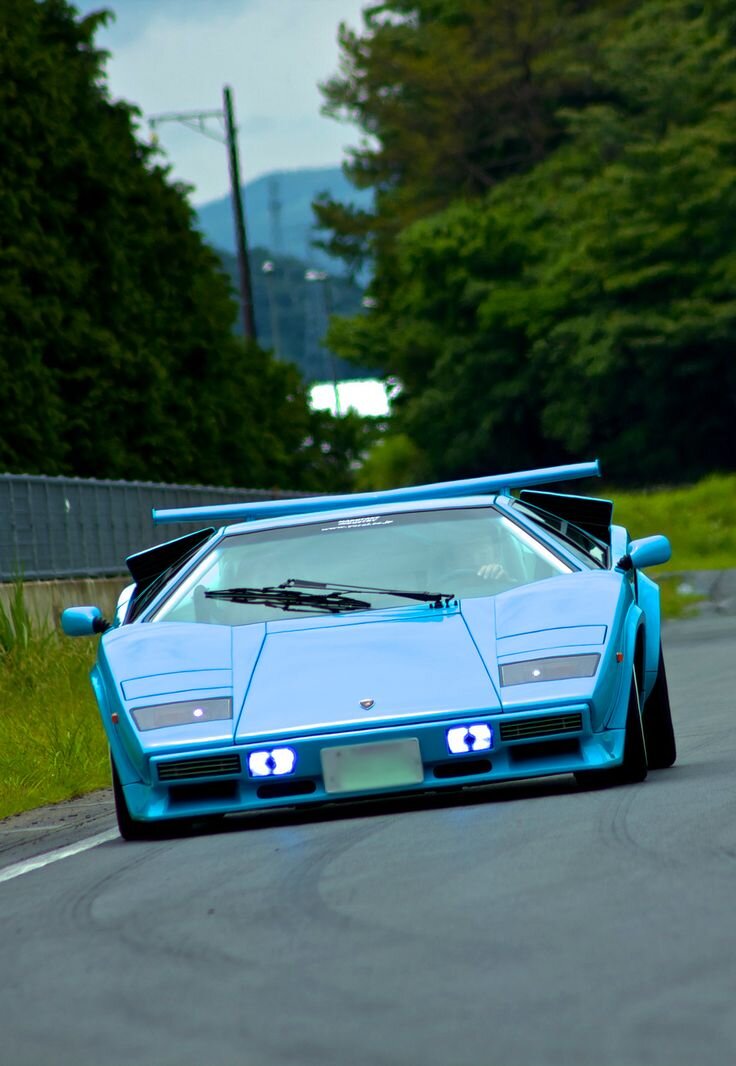 Элджей разыграл его новый автомобиль «Lamborghini Countach»?