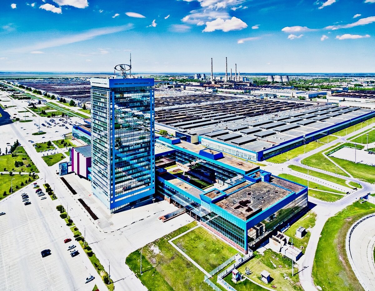 Завод Лада в Тольятти 