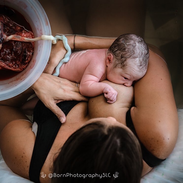 Домашние роды. Фото @bornphotography