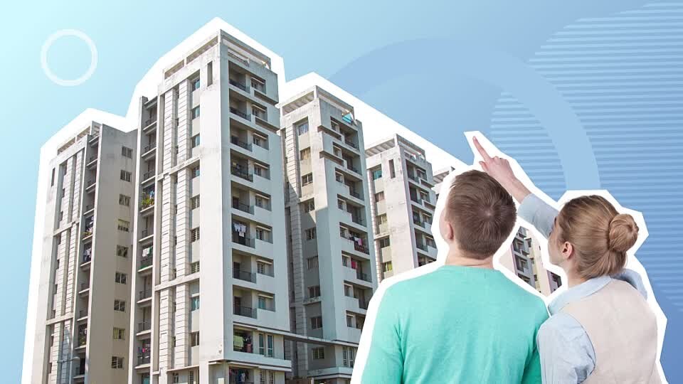 Когда заканчивается действие льготной ипотеки Оформить ипотеку по программе «Господдержка-2020» можно до 1 ноября 2020 года.

Важно! Для того, чтобы воспользоваться льготной ставкой, до 1 ноября важно не просто подать заявку, но и оформить кредитный договор.Какая ставка по льготной ипотеке в СберБанке
Ставка по льготной программе «Господдержка-2020» в СберБанке — 6,4% годовых. При использовании услуги «Электронная регистрация» — 6,1%. А по программе субсидирования с застройщиком — от 2,6% годовых с учетом скидки в первые два года действия кредитного договора.Кто может оформить ипотеку с господдержкой
Никаких особых требований для оформления ипотеки по этой программе нет.

Заемщик должен отвечать основным требованиям, актуальным для всех программ кредитования:

✅ Гражданство РФ
✅ Прописка на территории России
✅ Возраст от 21 года до 75 лет на момент выплаты кредита
✅ Стабильный доход
✅ Стаж на текущем месте работы не менее 6 месяцевКакие документы нужны для подачи заявки
Клиентам, которые получают зарплату на счет или карту в СберБанке, для подачи заявки потребуется паспорт. А при авторизации с помощью Сбер ID, паспортные данные клиента на ДомКлик будут заполнены автоматически. При подаче заявки может потребоваться свидетельство о браке.

Зарплатные клиенты СберБанка могут не предоставлять подтверждение дохода и занятости — в этом случае данные уже есть в распоряжении банка.

Остальным клиентам потребуется предоставить документы, подтверждающие занятость и доход. Однако здесь тоже всё просто — трудовую книжку нет необходимости предоставлять, просто укажите номер СНИЛС, чтобы банк заказал выписку из ПФР. Доход можно подтвердить справкой по форме 2-НДФЛ или по форме банка.Какую сумму можно получить Минимальная сумма кредита — 300 тысяч рублей. Максимальная для Москвы, Московской области, Санкт-Петербурга и Ленинградской области — 12 млн рублей, для других регионов — 6 миллионов рублей.
Какой первоначальный взнос нужен
Минимальный первый взнос по программе «Господдержка-2020» — 15% от стоимости жилья.
Можно ли использовать материнский капитал на первоначальный взнос
Материнский капитал можно использовать в качестве первоначального взноса. Также можно использовать любые другие сертификаты, если в рамках программы, по которой они выданы, предусмотрено использование данного сертификата в качестве первоначального взноса по кредиту.
Какое жилье можно купить по программе льготной ипотеки
Можно купить строящееся или готовое жилье в новостройке у юридического лица.
Какой доход должен быть у заемщика для оформления ипотеки
Доход должен быть стабильным и достаточным для регулярных платежей по ипотеке и другим финансовым обязательствам клиента, при этом у него должны оставаться средства на содержание семьи и прочие расходы.