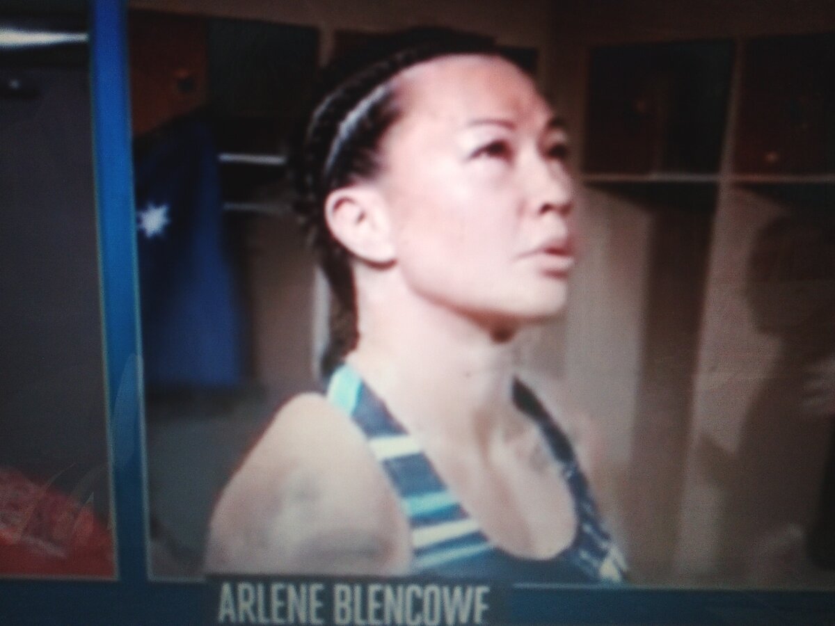 Арлин Бленкоу  - соперница  Крис "Киборг".