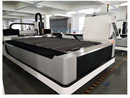 МЕТАЛЛОРЕЗ ЛАЗЕРНЫЙ TOR 1325 1000 ВТ