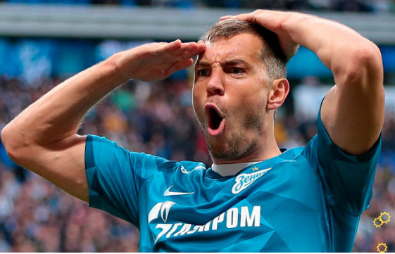 Он хорош в своем деле как ни крути.