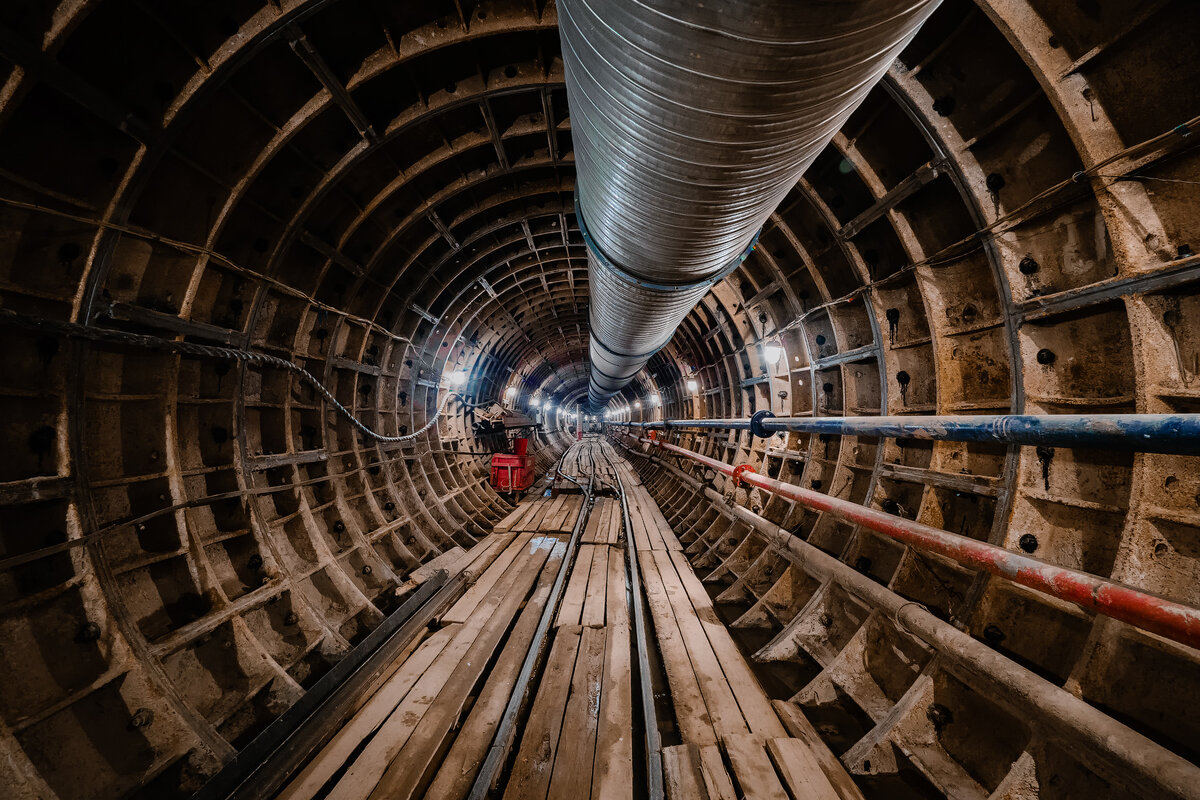 Подземный кабельный коллектор. Кабельный коллектор 3600. Заброшенный кабельный коллектор. Подземный кабельный коллектор. Кабельный коллектор.