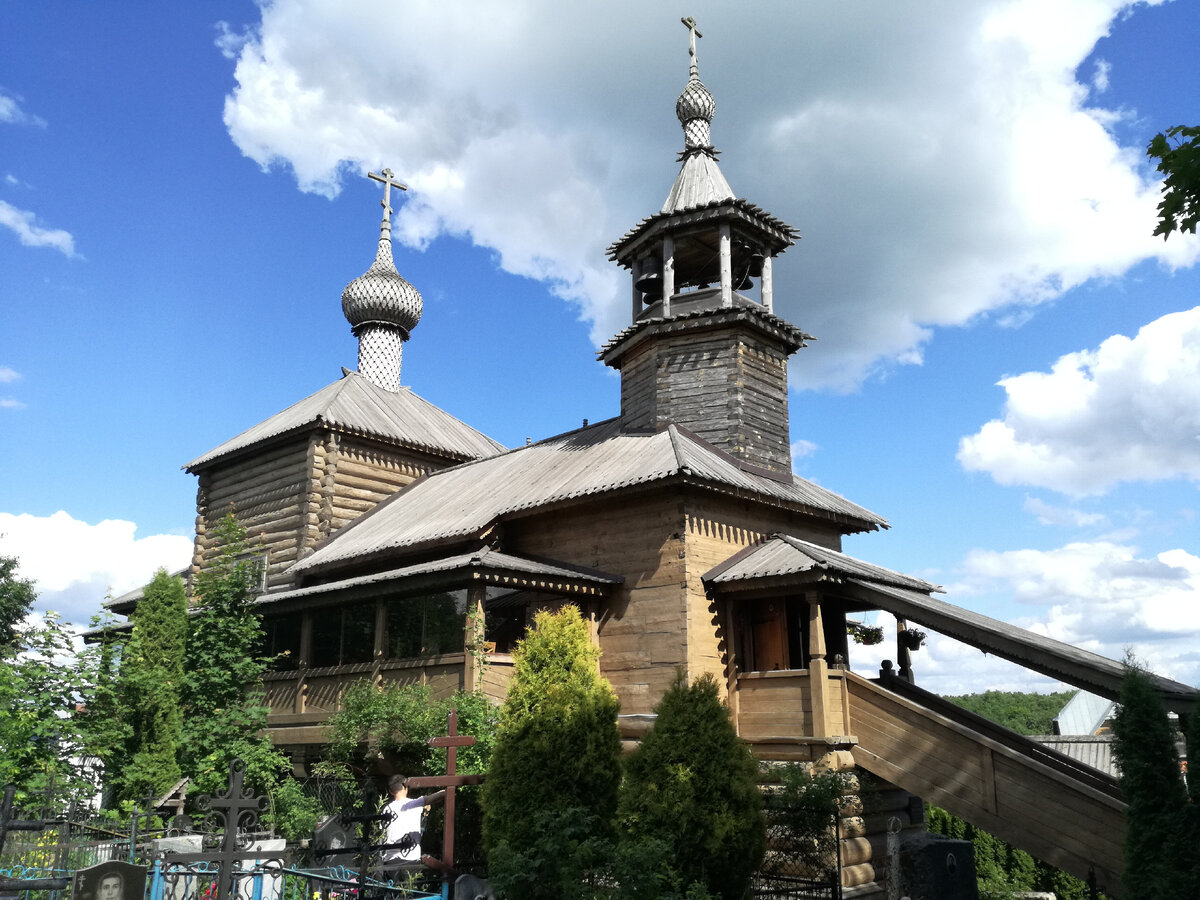 Храм Покрова Пресвятой Богородицы - на месте бывшего монастыря. Фото автора