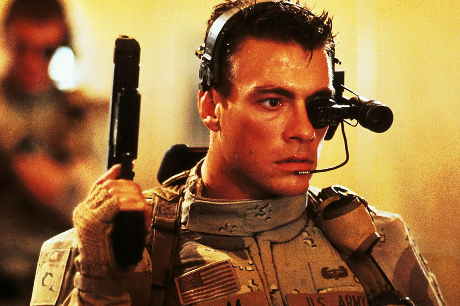 кадр из фильма "Универсальный солдат"