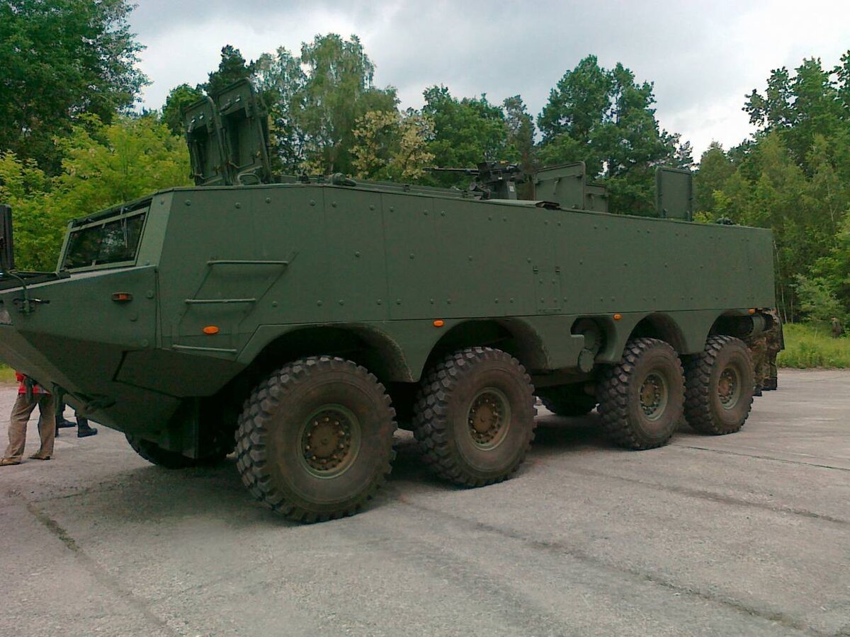 бронетранспортер CPKTO 8x8 «Гиппопотам»