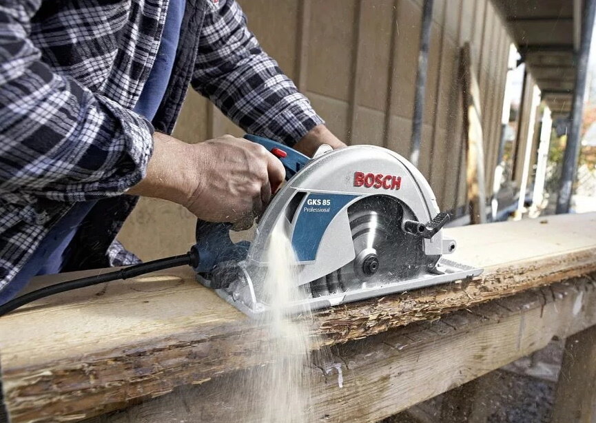 Какая циркулярная пила для дома. Bosch GKS 85 professional. Дисковая пила Bosch GKS 85.