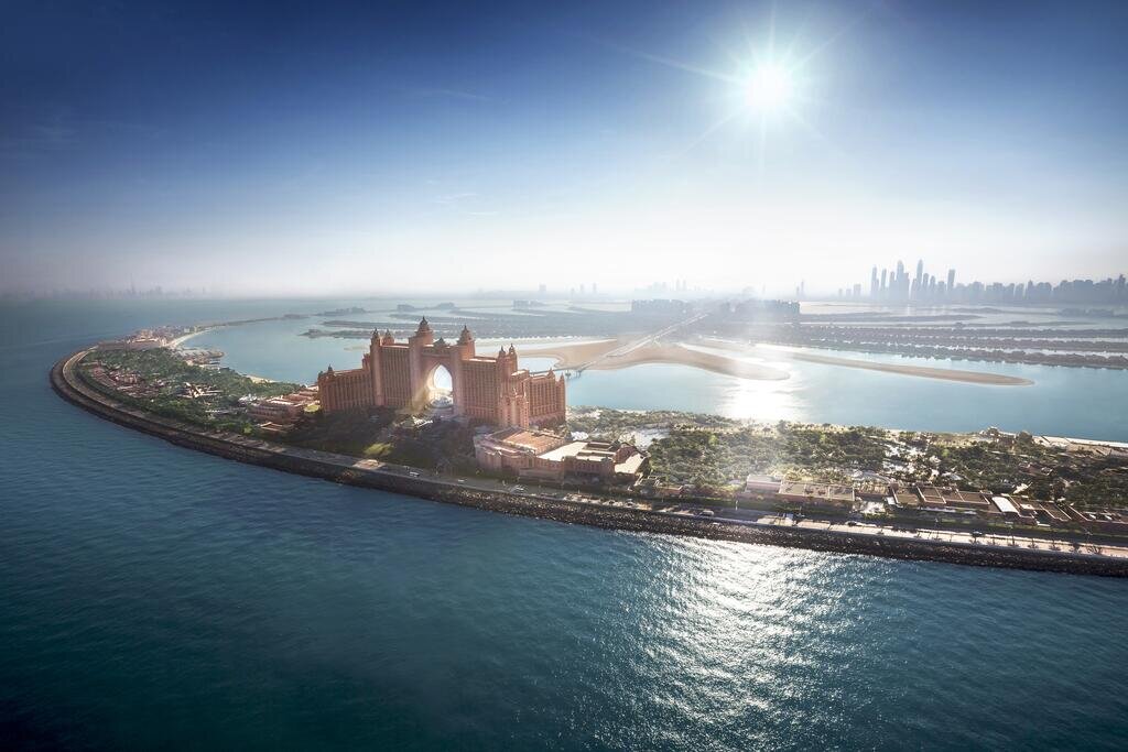 https://cf.bstatic.com/images/hotel/max1024x768/266/266047314.jpg