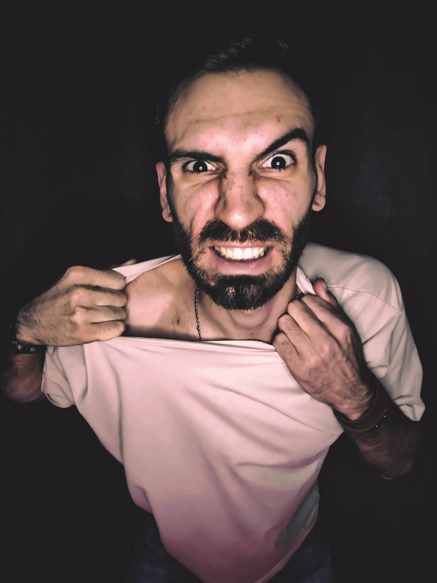 Всех обнял.