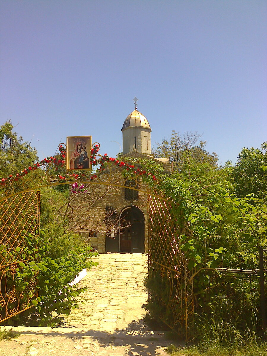 Иверский Храм в Феодосии.