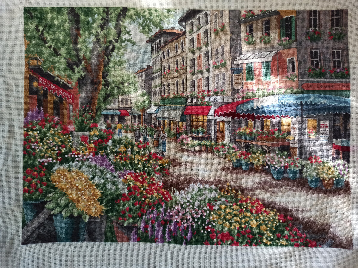 Солнце на вышивке))