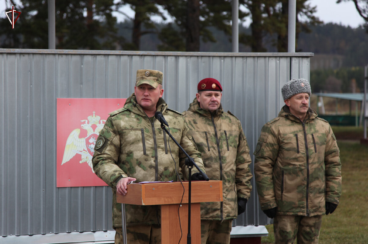 Росгвардия новосибирск. Спецназ перестрелка. Спецназ войск национальной гвардии России. Военная часть фото. Росгвардия Военная служба.