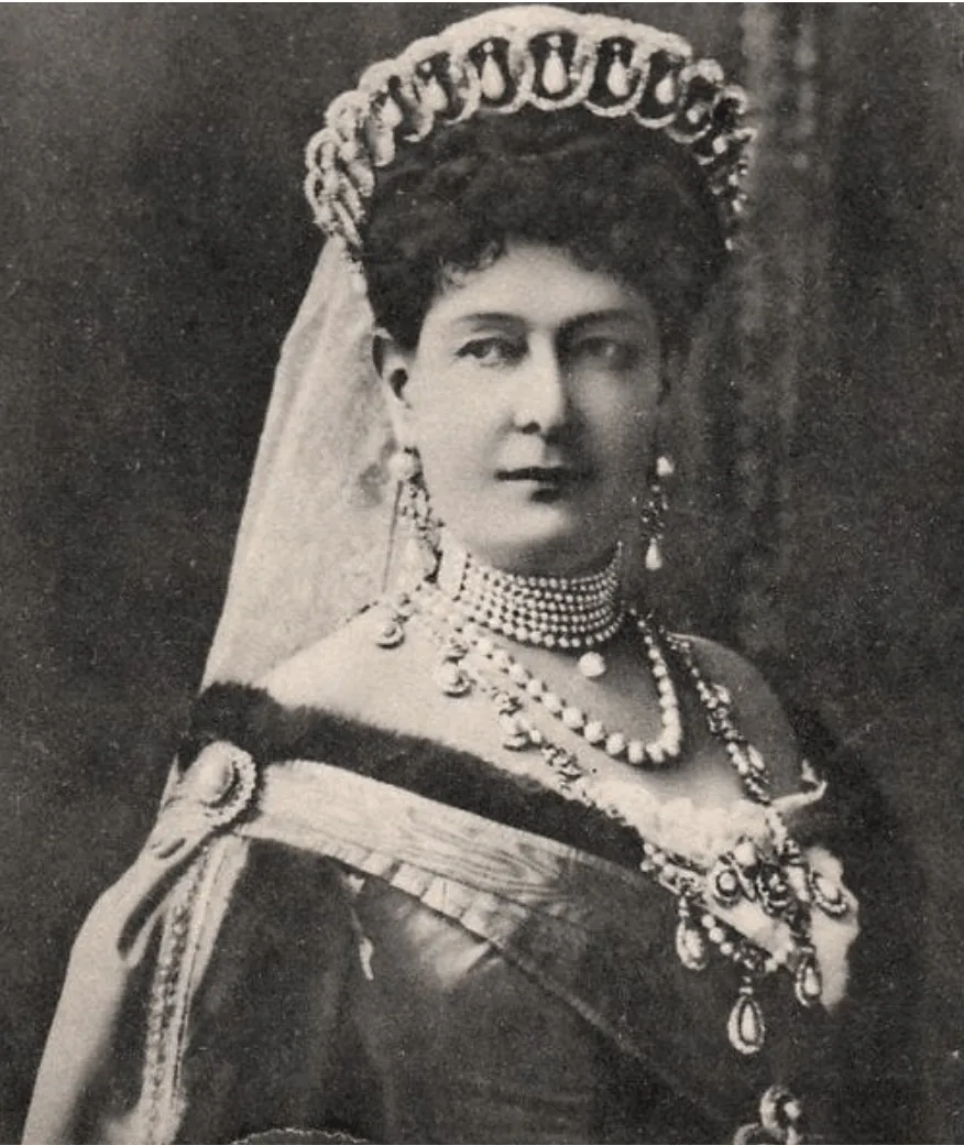 Мария Павловна в своей знаменитой тиаре