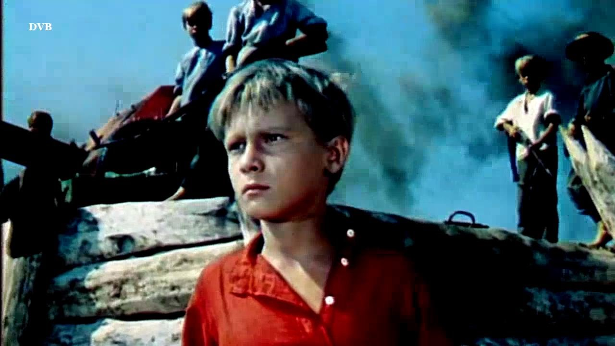 Мальчиш-Кибальчиш, стоп-кадр из киноленты