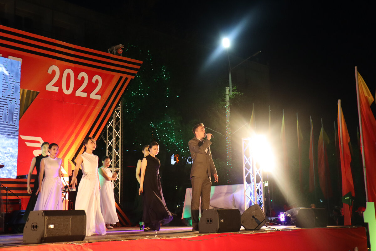 Концертная программа «Восславим песнями Победу!»