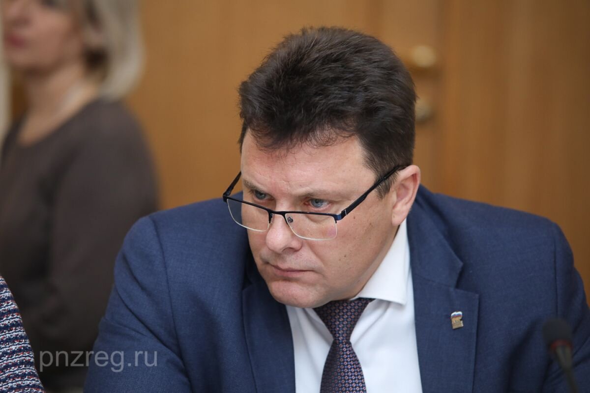    Главой администрации Бессоновского района стал Александр Воронков