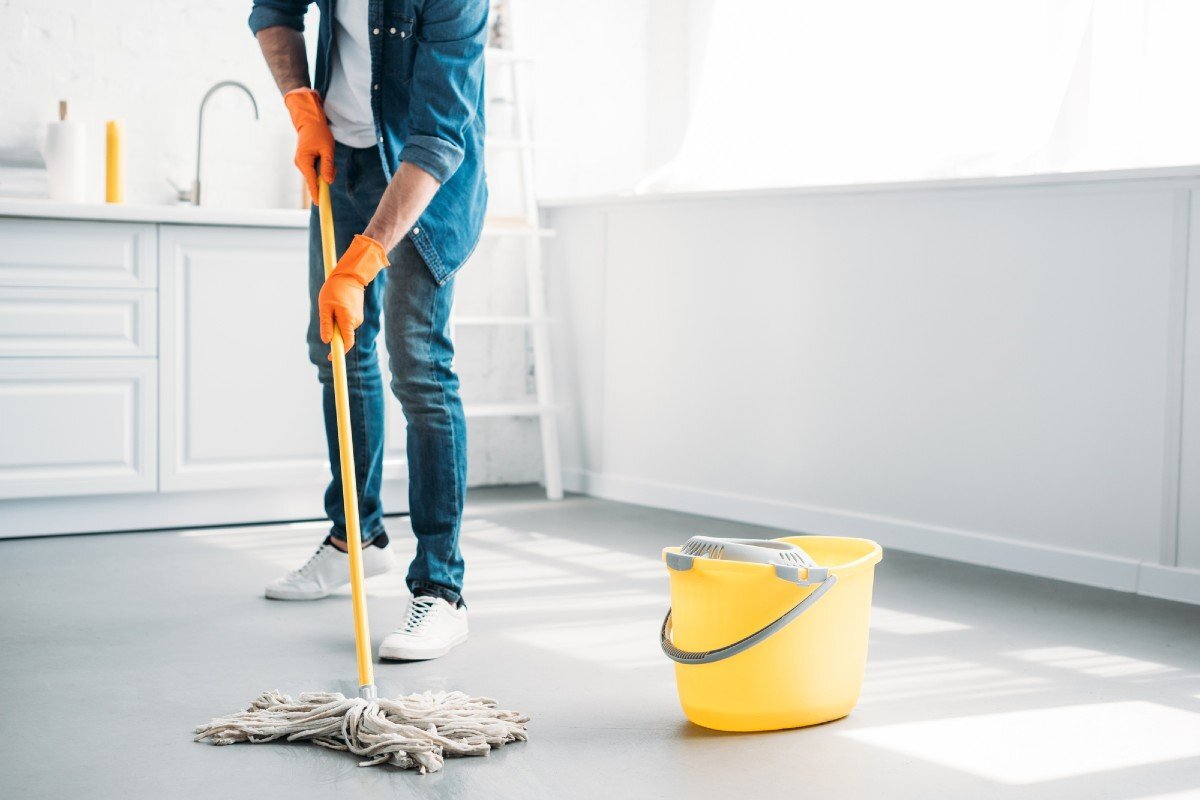 I washed the floor. Мытье пола. Уборка пола. Мойка пола. Швабра для уборки.