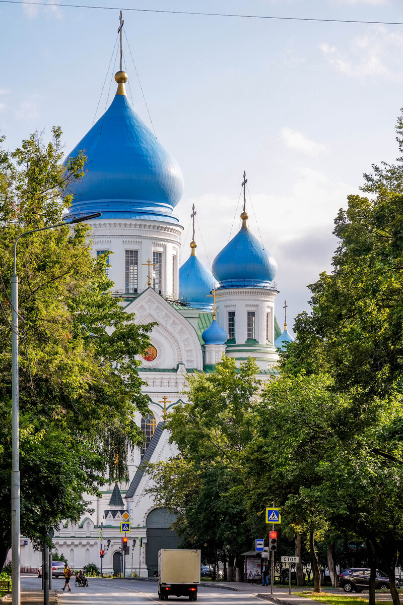 Перерва: монастырь и плотина. Большое путешествие с Андреем Леднёвым |  Андрей Леднёв | Дзен