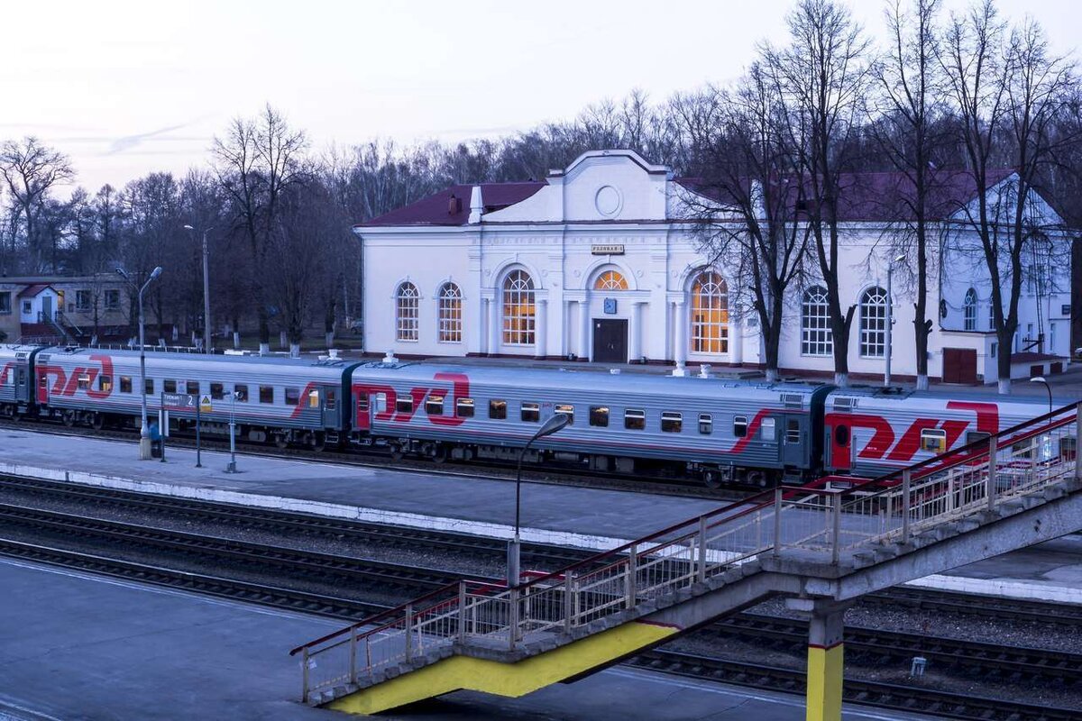 станция узловая 1. вокзал узловая тульская область. узловая 1. железнодорожный вокзал узловая. жд вокзал узловая 1.