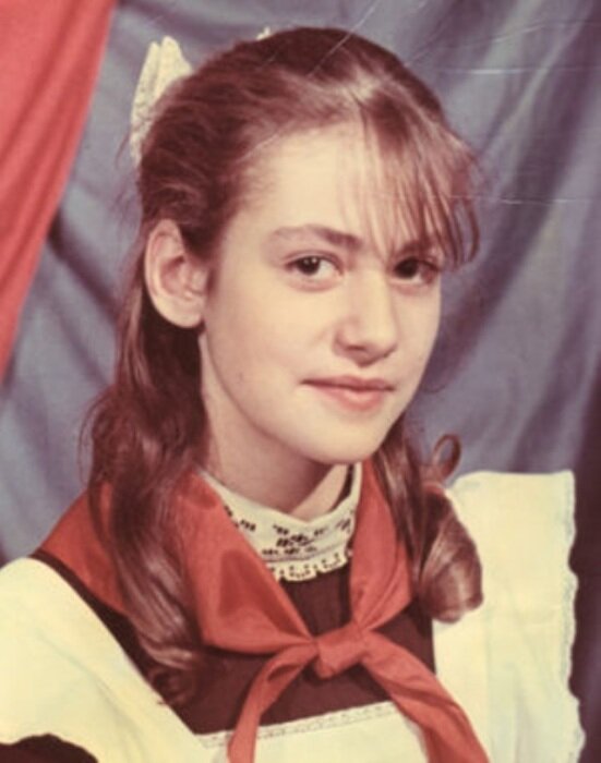 Анна Ковальчук в школьные годы. / Фото: www.zabavnik.club

