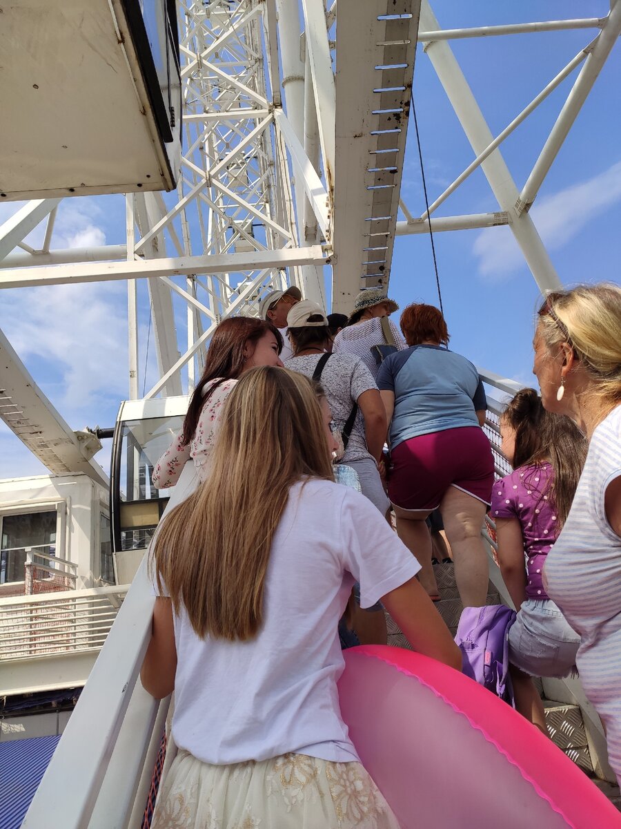 В детском парке развлечений