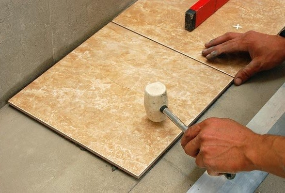 Набор начинающего плиточника. Рассказываю какой нужен инструмент для ...