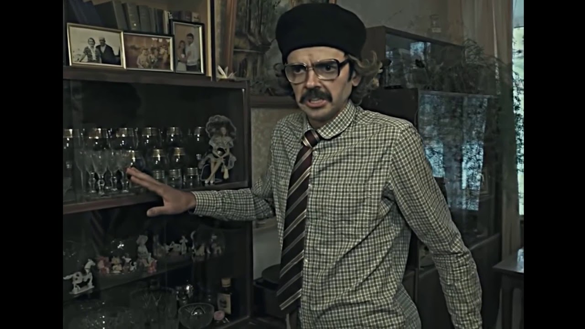 Инженер лапенко. Антон лапенко ученый. Антон лапенко ученый. Сериал внутри лапенко инженер. Внутри лапенко ученый.