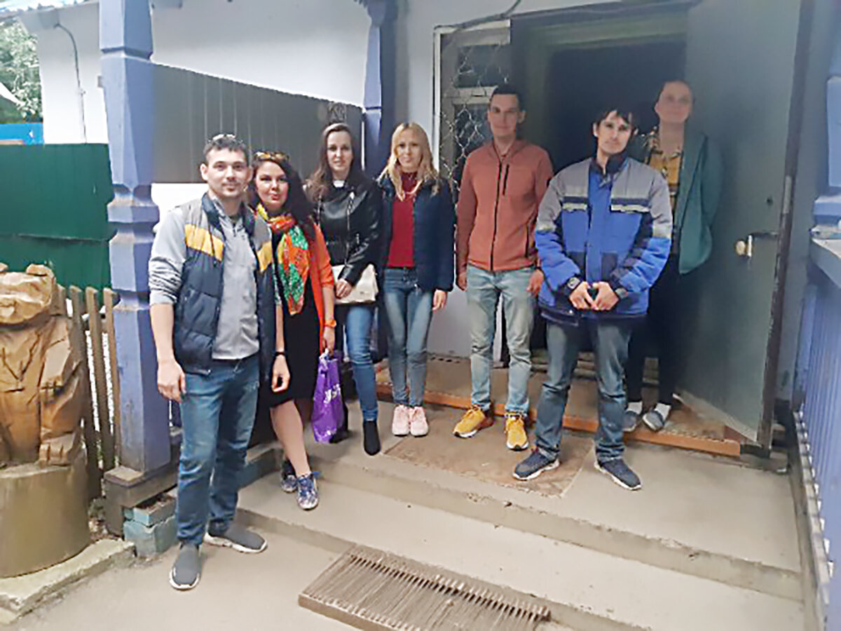 Активисты Союза молодежи «Химпрома» совместно с объединением «Южный морж» передали в Новочебоксарский зоопарк корма для животных.