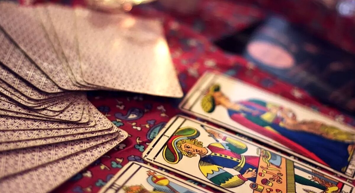 Прогноз по картам Таро на октябрь 2020 года