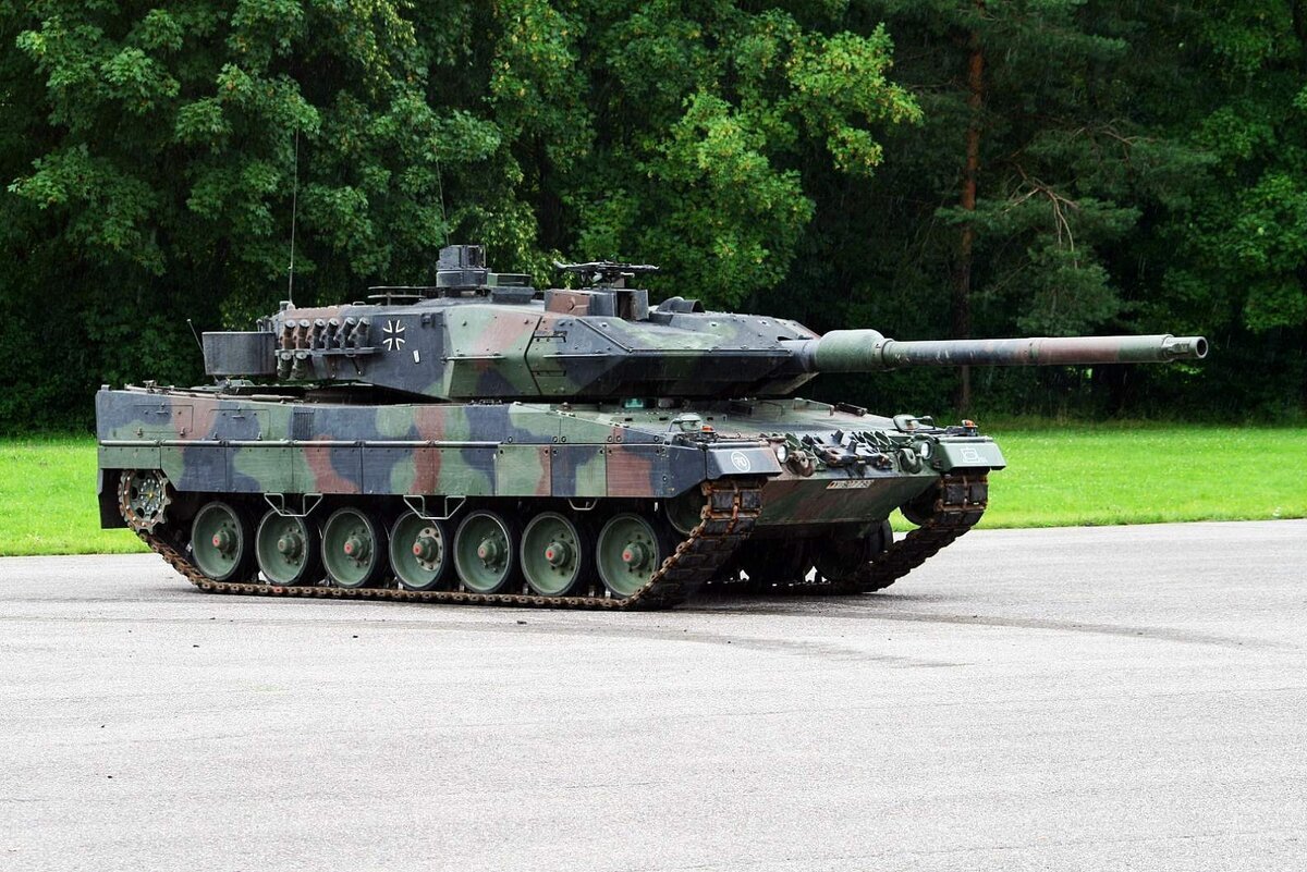 Немецкий танк Leopard 2 