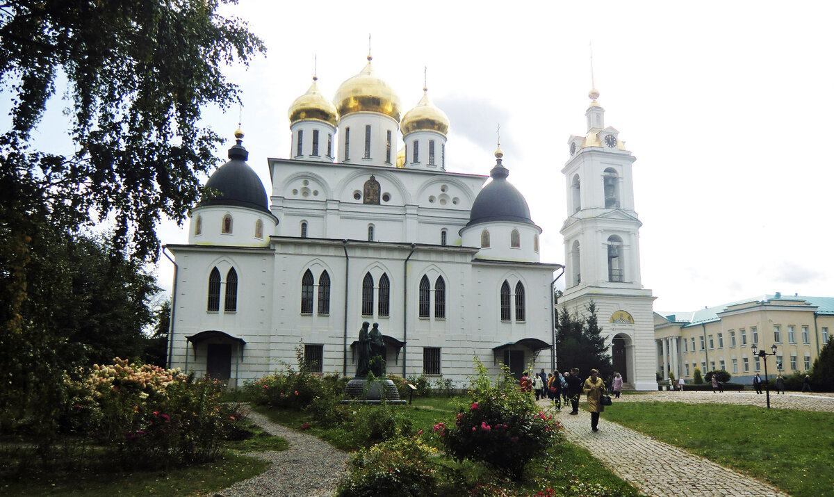 Россия. Дмитров. Собор Успения Богородицы