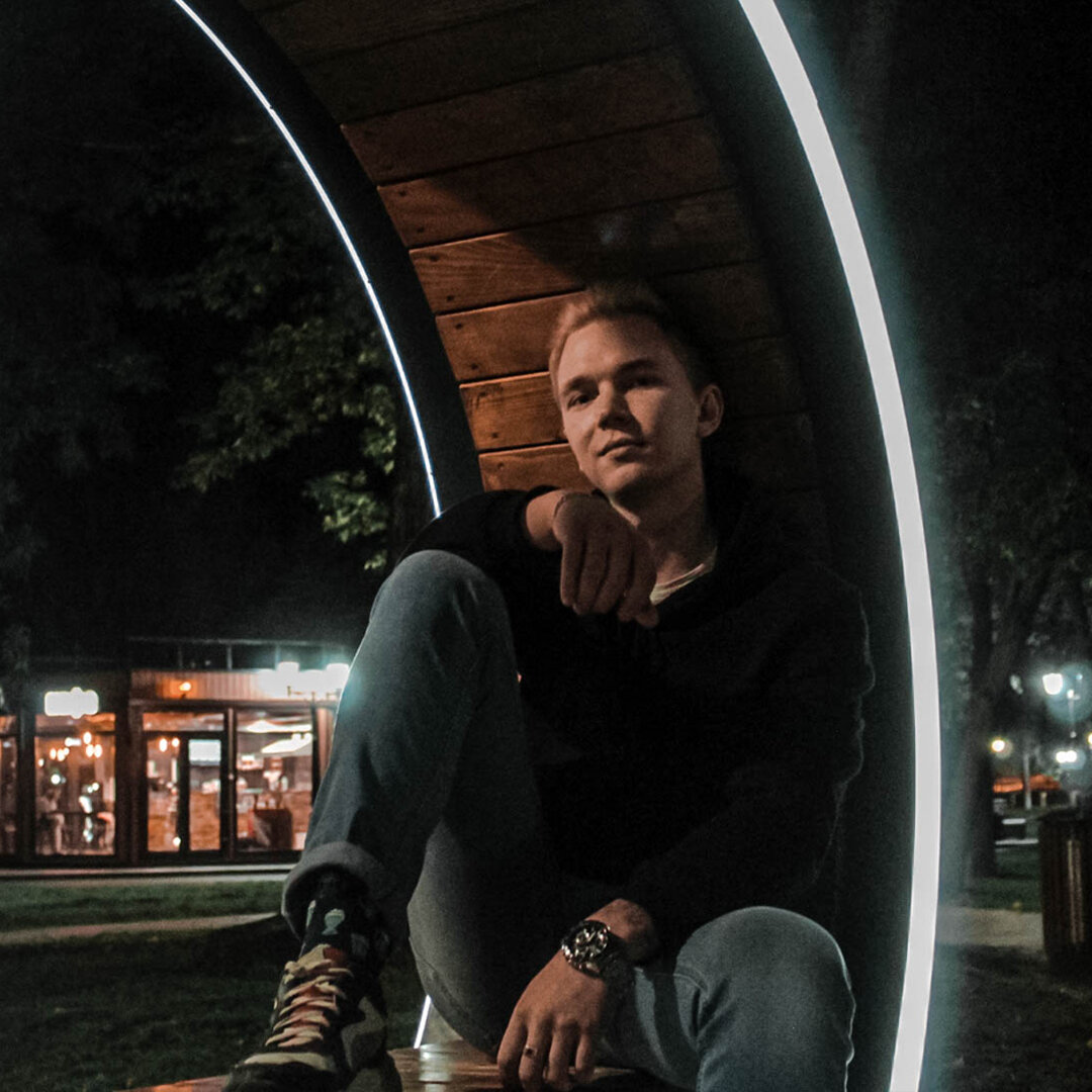 Александр Иванов