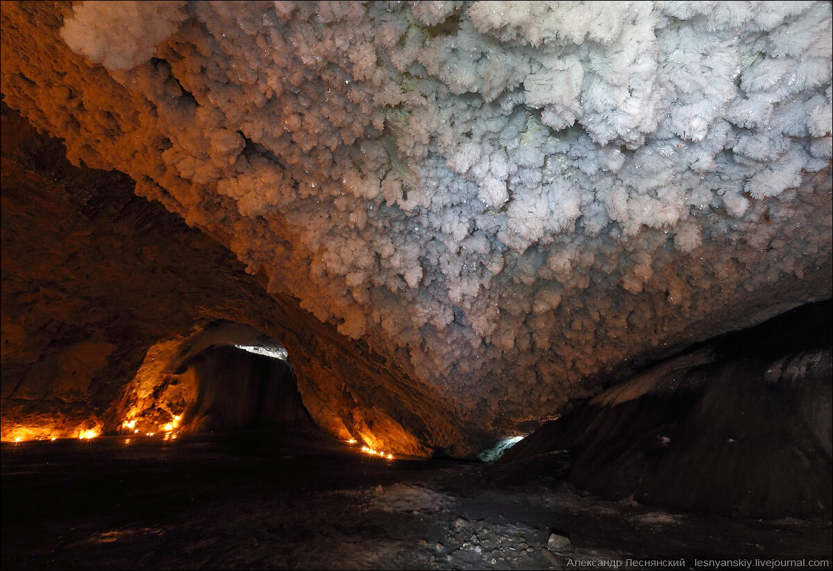 Caves читы. Пещеры Хээтэй Забайкальский край. Пещеры Хээтэй Забайкальский. Пещера Хээтэй в Забайкалье. Сухая пещера Хээтэй Забайкальский край.