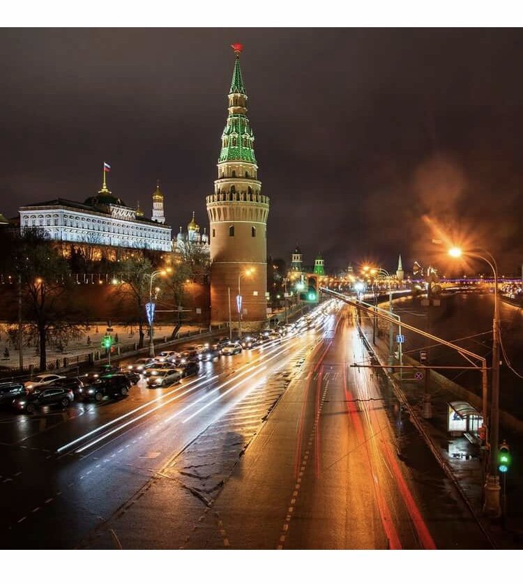 Москва в наше время 