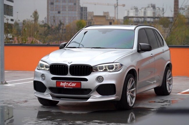 BMW X5 F15 вид спереди