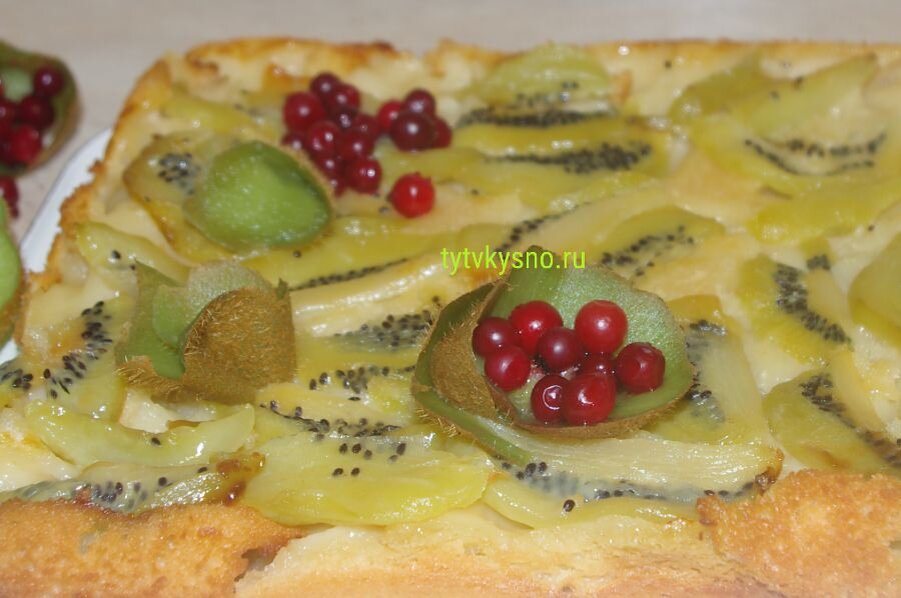 пирог -перевертыш с киви