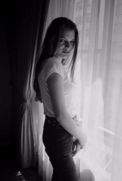 Милла Йовович: детство в СССР, фотосессии 