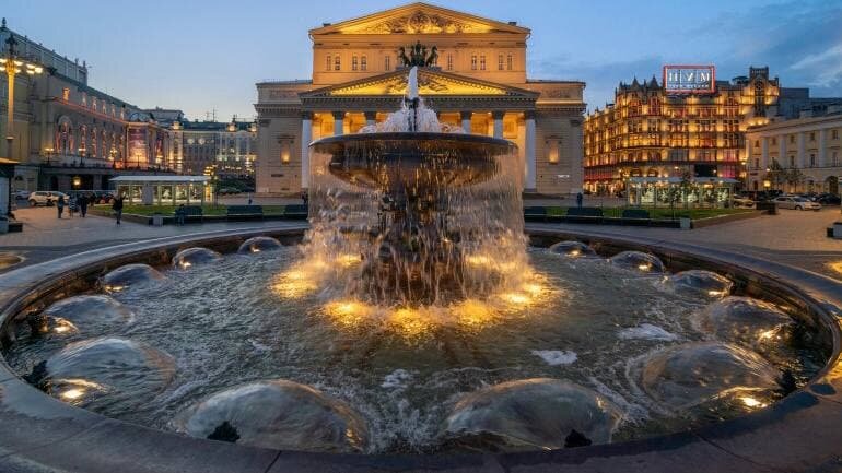 Петровский фонтан у Большого театра, изображение https://xn--80aaacfpel4cc2n3b.xn--80adxhks/