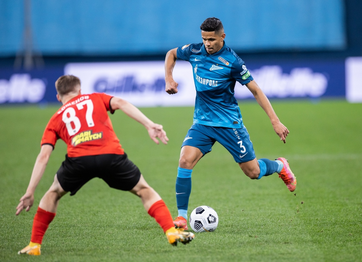 Дуглас Сантос Автор : Вячеслав Евдокимов / ФК «Зенит»