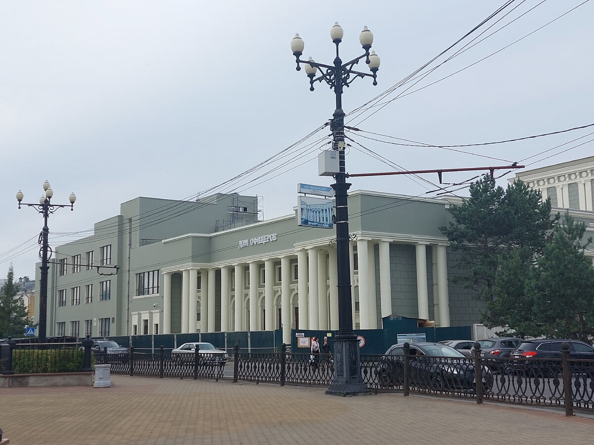 Дом Офицеров, где проходил Хабаровский процесс.