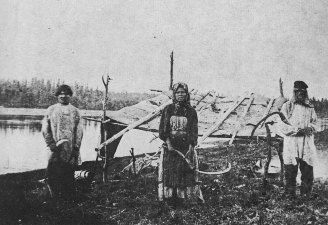 
Семейство зырян (коми), около 1890. Источник: russiahistory.ru